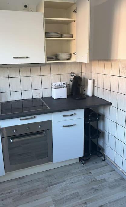 Theox Apartment No 8 - 90Qm Mit 2 Schlafzimmern Und 5 Betten Дуйсбург Екстериор снимка