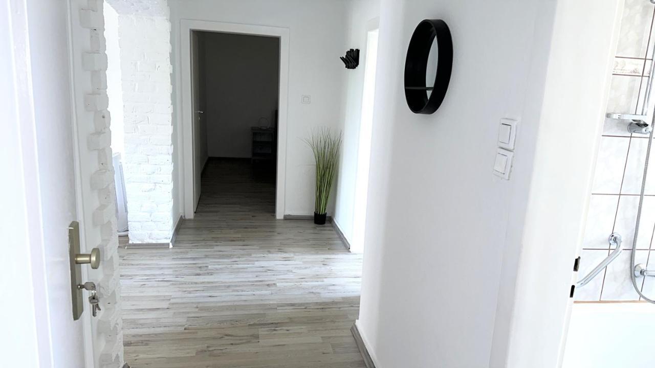 Theox Apartment No 8 - 90Qm Mit 2 Schlafzimmern Und 5 Betten Дуйсбург Екстериор снимка